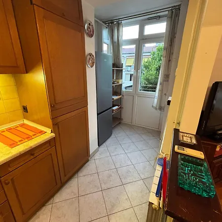 Apartment Apartma Poki *